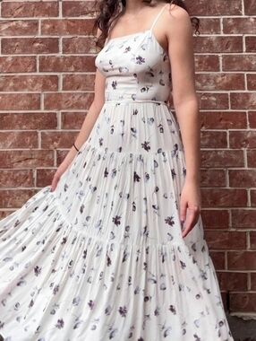 Urban Outfitters Maxi Dress White Floral Flowy Size M Cottagecore Romantic